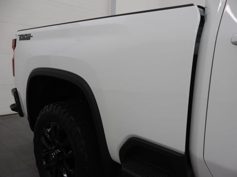 Used 2025 Chevrolet Silverado 2500 LT w/ Trail Boss Package AWD/4WD image 32