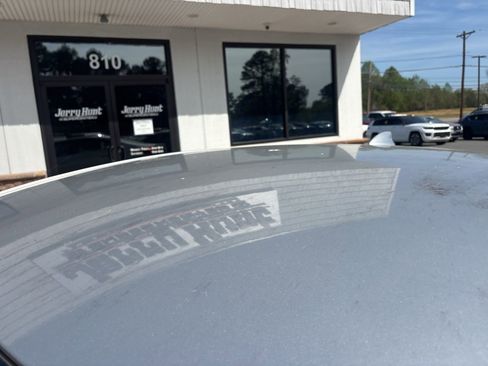 Used 2019 Chevrolet Cruze LT w/ Convenience Package image 12