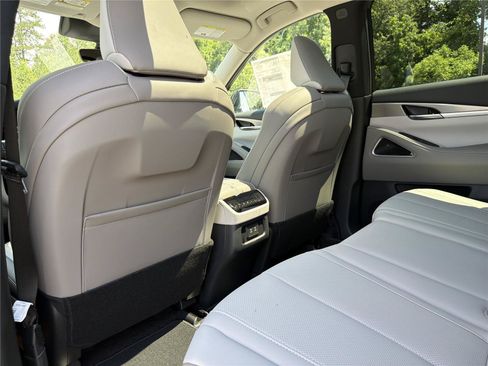 New 2027 INFINITI QX60 Luxe FWD image 26
