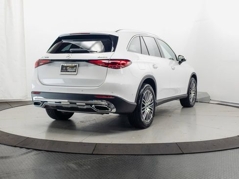 Certified 2026 Mercedes-Benz GLC 300 4MATIC image 33