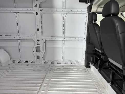 Used 2026 RAM ProMaster 2500 w/ Convenience Group FWD image 13