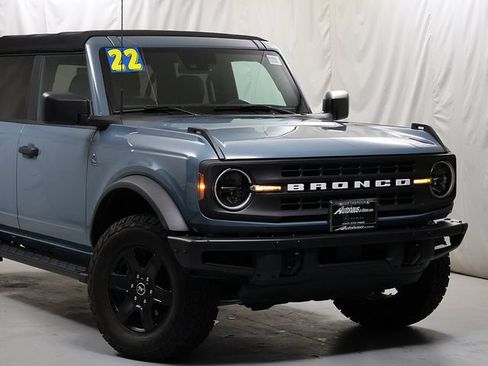 Used 2022 Ford Bronco Black Diamond AWD/4WD image 2