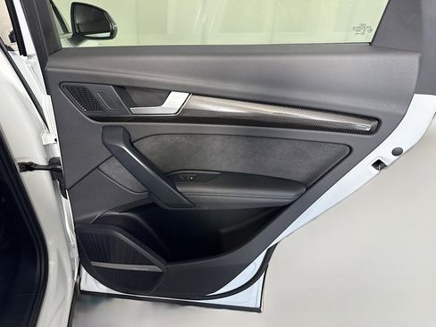 Used 2021 Audi SQ5 Premium Plus image 28