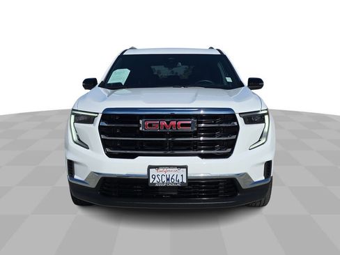 Used 2025 GMC Acadia Elevation image 3