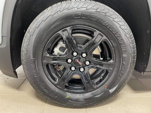 Used 2023 GMC Acadia AT4 w/ GMC Pro Grade Package AWD/4WD image 7