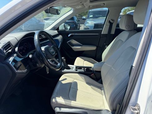 Used 2019 Audi Q3 2.0T Premium AWD/4WD image 12