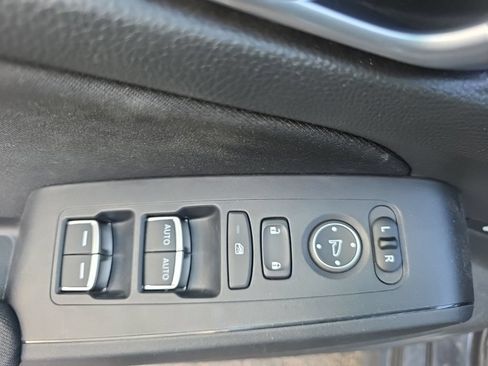 Used 2023 Honda Civic Sport image 12