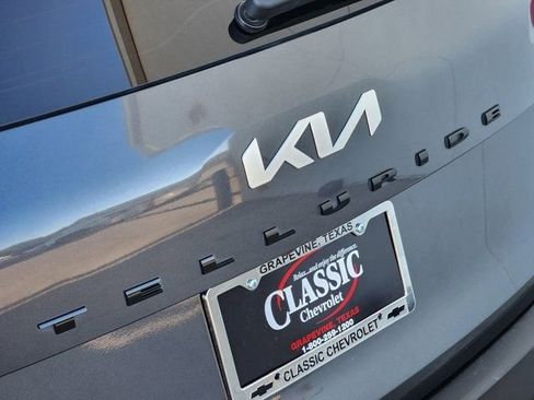 Used 2022 Kia Telluride SX w/ SX Prestige Package AWD/4WD image 10