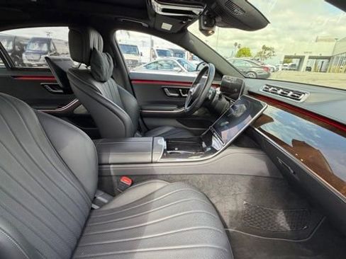 Certified 2023 Mercedes-Benz S 500 4MATIC image 3