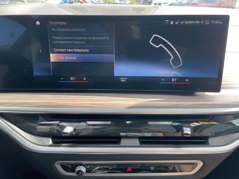 Used 2023 BMW X7 xDrive40i w/ Parking Assistance Package image 62