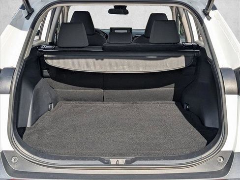 Used 2021 Toyota RAV4 XLE w/ Convenience Package image 6