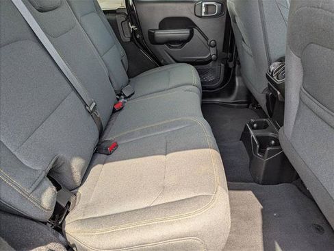 Used 2024 Jeep Wrangler Unlimited Sport AWD/4WD image 19