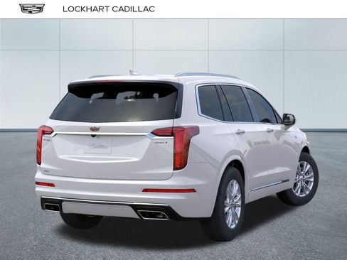 New 2025 Cadillac XT6 Luxury image 4