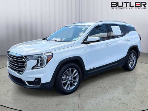 Certified 2024 GMC Terrain SLT FWD image 1