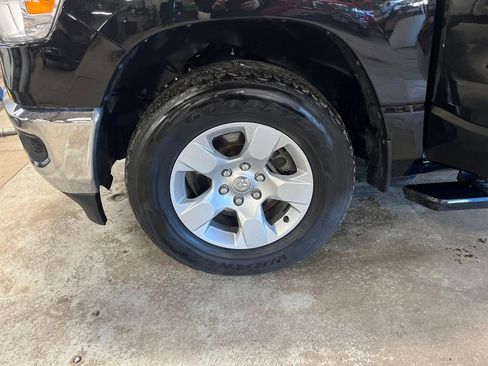 Used 2023 RAM 1500 Tradesman w/ SXT Appearance Group image 29