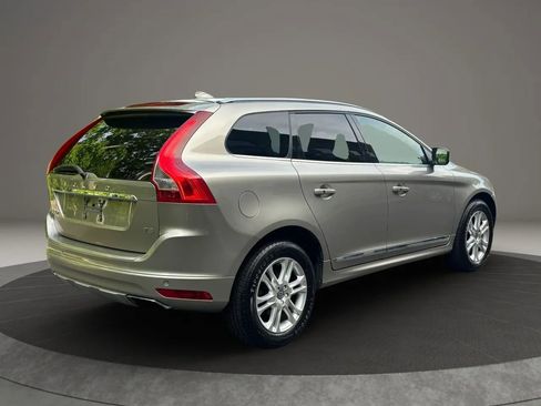 Used 2016 Volvo XC60 T5 Premier w/ Proximity Package FWD image 8
