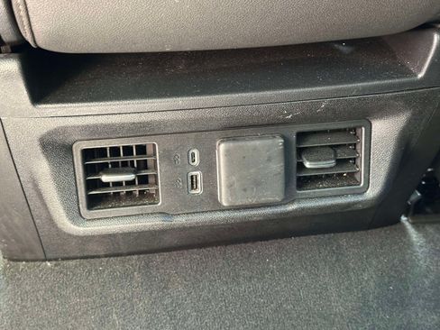 Used 2026 GMC Sierra 1500 SLT AWD/4WD image 13