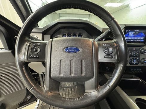 Used 2014 Ford F250 Lariat w/ Chrome Package image 32