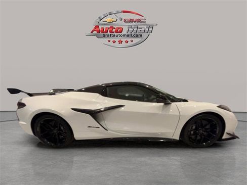 New 2026 Chevrolet Corvette Z06 w/ Z07 Performance Package image 6