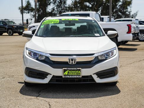Used 2017 Honda Civic EX image 4