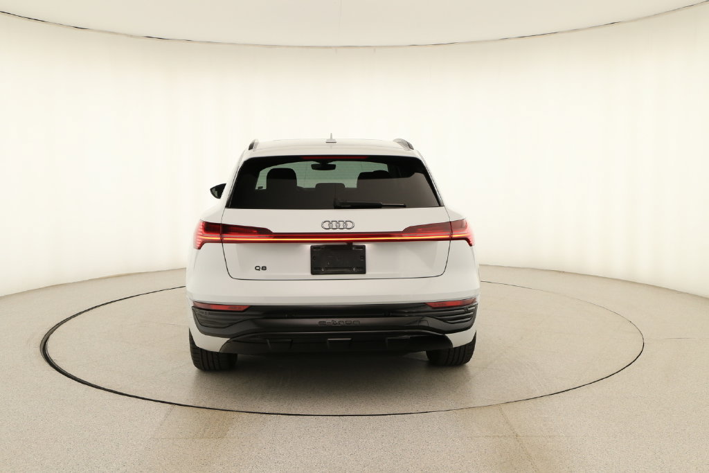 Certified 2024 Audi Q8 e-tron Premium AWD/4WD image 5