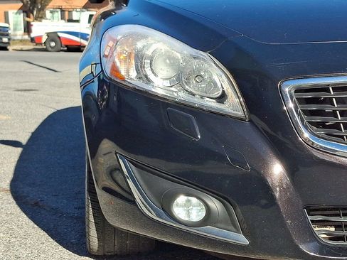 Used 2013 Volvo C70 T5 image 26