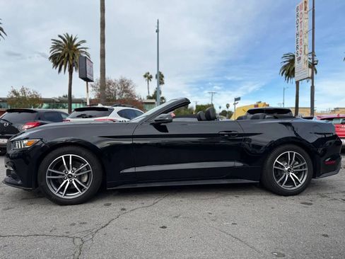 Used 2016 Ford Mustang Premium image 7