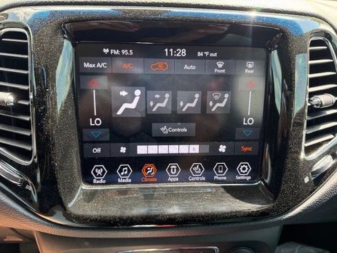 Used 2020 Jeep Compass Limited image 50