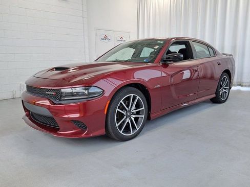 Used 2023 Dodge Charger R/T w/ Cold Weather Package RWD image 2