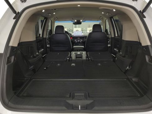 Used 2025 Honda Pilot EX-L image 26