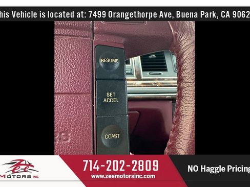 Used 1992 Lincoln Town Car Signature image 29