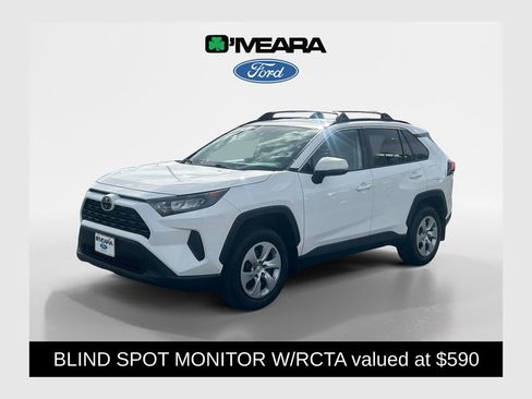 Used 2021 Toyota RAV4 LE image 1