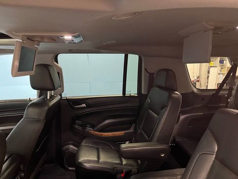 Used 2017 Chevrolet Suburban Premier image 16