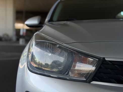 Used 2018 Kia Rio S FWD image 11