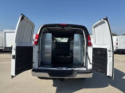 New 2025 Chevrolet Express 3500 Extended w/ Driver Convenience Package