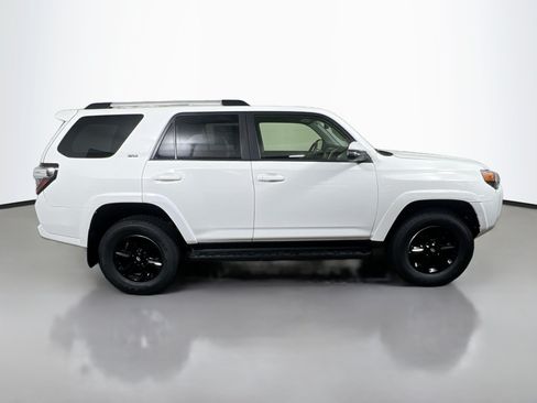Used 2024 Toyota 4Runner SR5 Premium AWD/4WD image 3