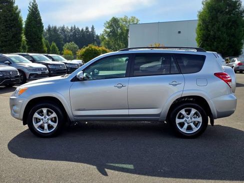 Used 2011 Toyota RAV4 Limited w/ Limited Extra Value Pkg AWD/4WD image 4