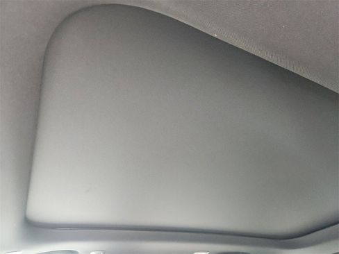 New 2025 Jeep Grand Cherokee Limited image 18