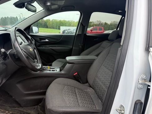Used 2022 Chevrolet Equinox LT AWD/4WD image 10