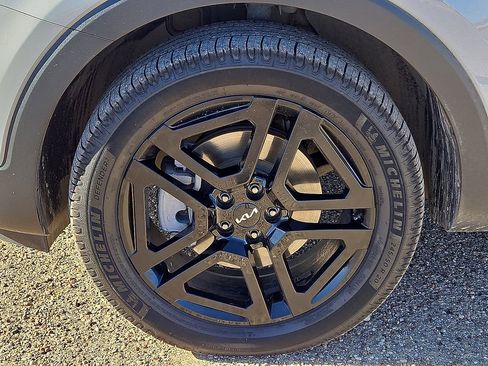 Used 2023 Kia Telluride SX X-Line image 11