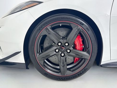 Used 2026 Chevrolet Corvette Z06 RWD image 9