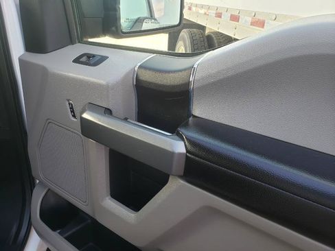 Used 2018 Ford F150 XLT AWD/4WD image 21