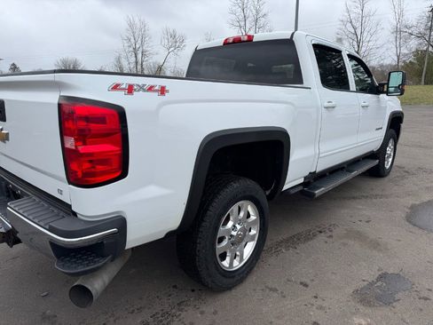 Used 2015 Chevrolet Silverado 2500 LT image 11