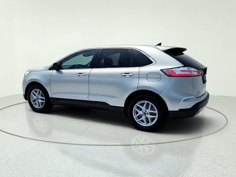 Used 2024 Ford Edge SEL AWD/4WD image 5