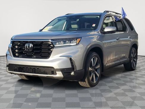 Used 2024 Honda Pilot Elite image 2