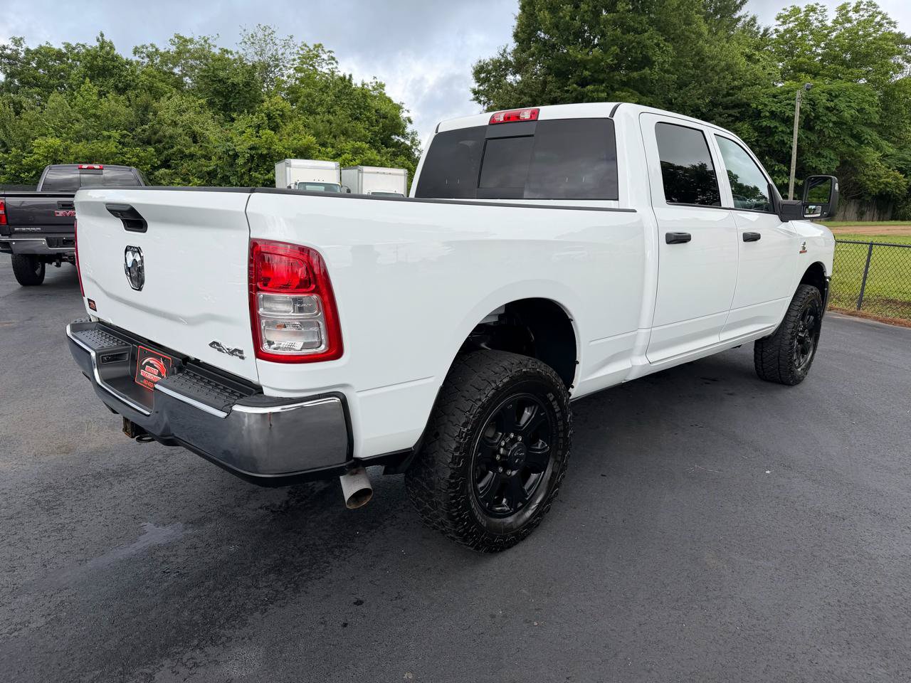 Used 2024 RAM 2500 Tradesman w/ Chrome Appearance Group AWD/4WD image 4