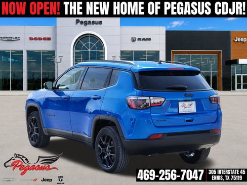 New 2026 Jeep Compass Latitude AWD/4WD image 5