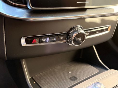 New 2026 Volvo XC90 B6 Ultra image 19