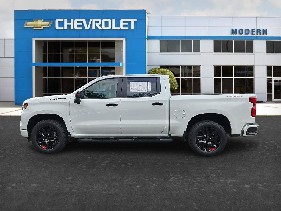 New 2026 Chevrolet Silverado 1500 RST w/ Redline Edition AWD/4WD image 2