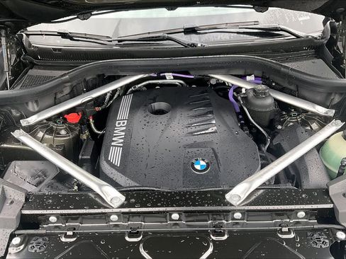 New 2026 BMW X5 xDrive40i w/ Off-Road Package AWD/4WD image 16